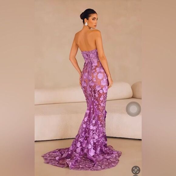 NWOT Bronx and Banco Jasmine Lilac floral Strapless Gown - Picture 7 of 16